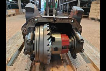 salg af Vorderachsdifferential Case MX135