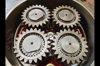 salg af Endandtrieb Vorderachse Case MX135 LINKS