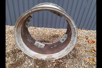 salg af Vorder Felgenring Case MX100C RECHT