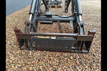 salg af Frontlader Case MX100C