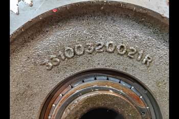salg af Achstrichter Deutz-Fahr Agrotron M640 LINKS