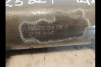 salg af Hydraulische zylinder Massey Ferguson 7718S