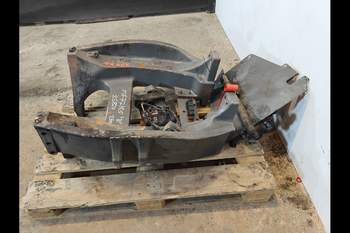 salg af Vorderachsbock Massey Ferguson 7718S