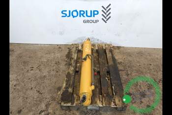 salg af Case 695  Hydraulic Cylinder