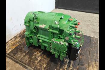 salg af Getriebe John Deere 6830
