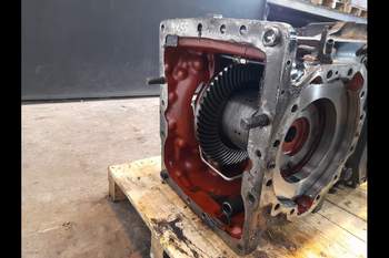 salg af Hinterachsen Case MX135