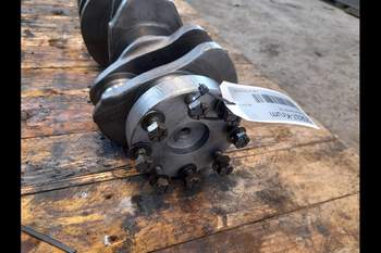 salg af Kurbelwelle Case MX135