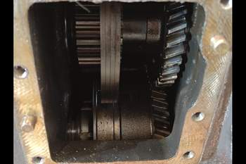 salg af Hinterachsen Case Maxxum 115