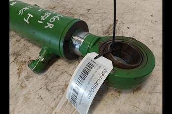 salg af Hydraulische zylinder John Deere 8360R