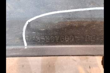 salg af Kotflügel Hinten Valtra T180 LINKS
