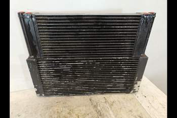 salg af Ölkühler Deutz-Fahr Agrotron 265 
