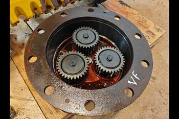 salg af Endandtrieb Vorderachse Hydrema 926 C LINKS