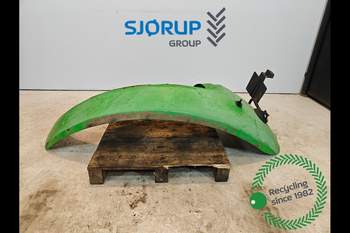 Bagskærm Deutz Agrotron M620 Venstre Bagskærm Deutz Agrotron M620 Venstre