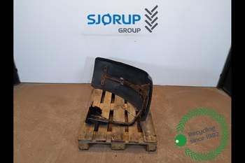 Forskærm Deutz Agrotron M620 Højre Forskærm Deutz Agrotron M620 Højre