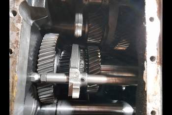 salg af Hinterachsen Valtra T203