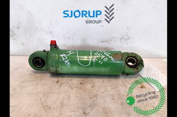 salg af John Deere 6600 RIGHT Lift Cylinder