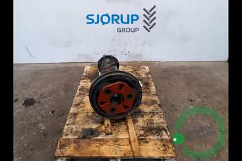 salg af New Holland 8160 RIGHT Rear Half Axle