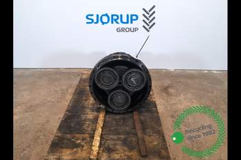 salg af Valtra T213 LEFT Rear Half Axle