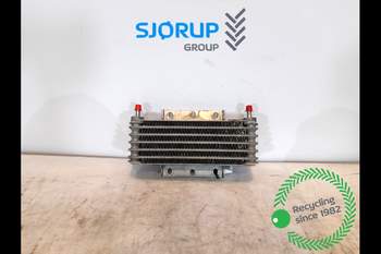 salg af Ölkühler Valtra T213 