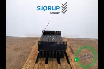 salg af Valtra T213  Weight block