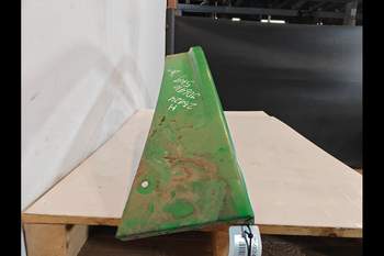 salg af Kotflügel Hinten John Deere 6910 RECHT