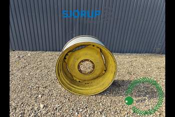 salg af Hinterfelge John Deere 6910 LINKS