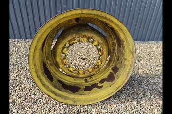 salg af Vorderradfelge John Deere 6910 RECHT