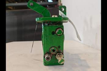 salg af Hydraulventilstöd John Deere 6910