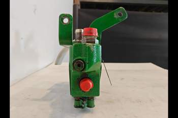 salg af Hydraulventilstöd John Deere 6910
