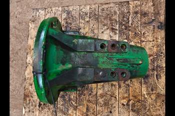 salg af Achstrichtergehäuse John Deere 6910 RECHT