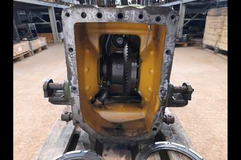 salg af Hinterachsen John Deere 6900 