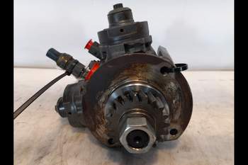 salg af Einspritzpumpe Valtra N134