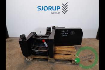 salg af Kraftstofftank Valtra N134 