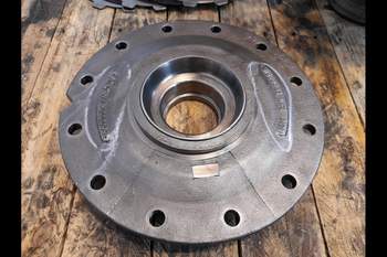 salg af John Deere 6215R Differential, Rear Trransmission