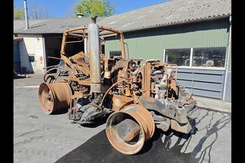 salg af Valtra S354 traktor