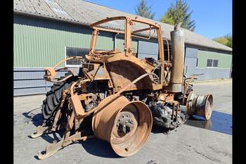 salg af Valtra S354 traktor