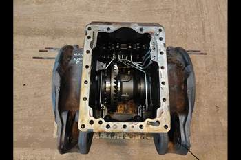 salg af Hinterachsen Valtra S354 