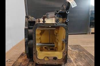 salg af Hydrauliköl behälter Valtra S354