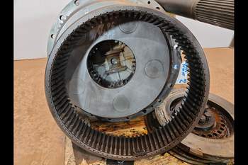 salg af Endantrieb Hinterachse John Deere 9530 RECHT