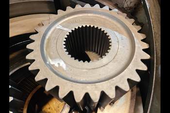 salg af Endantrieb Hinterachse John Deere 9530 RECHT
