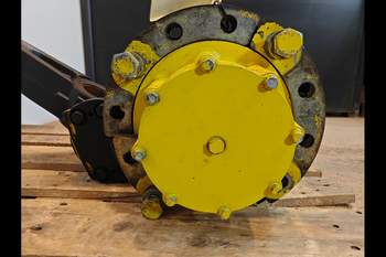 salg af Endandtrieb Vorderachse John Deere 9530 RECHT