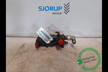salg af Hydraulisch bremse ventil New Holland 8560