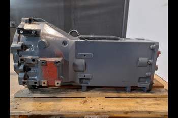 salg af Getriebe New Holland 8560