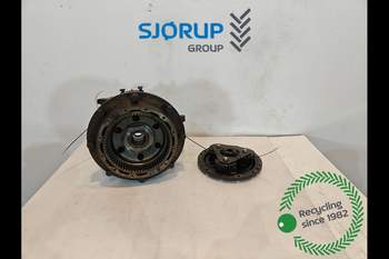salg af Ford 7840 RIGHT Front axle final drive