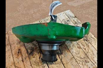 salg af Vorderachs Achsschenkel John Deere 8320R RECHT