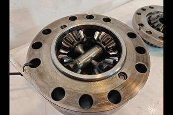 salg af Vorderachsdifferential John Deere 8320R