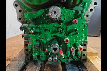 salg af Getriebe John Deere 8320R