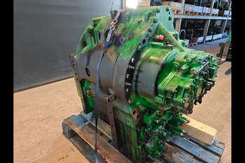 salg af Getriebe John Deere 8320R