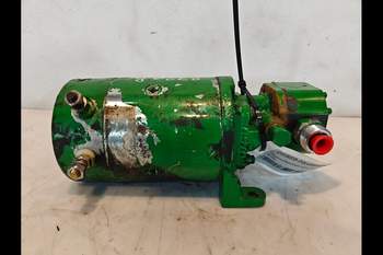 salg af Hydraulik Pump John Deere 8320R