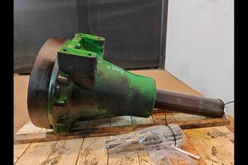 salg af Achstrichter John Deere 8320R RECHT